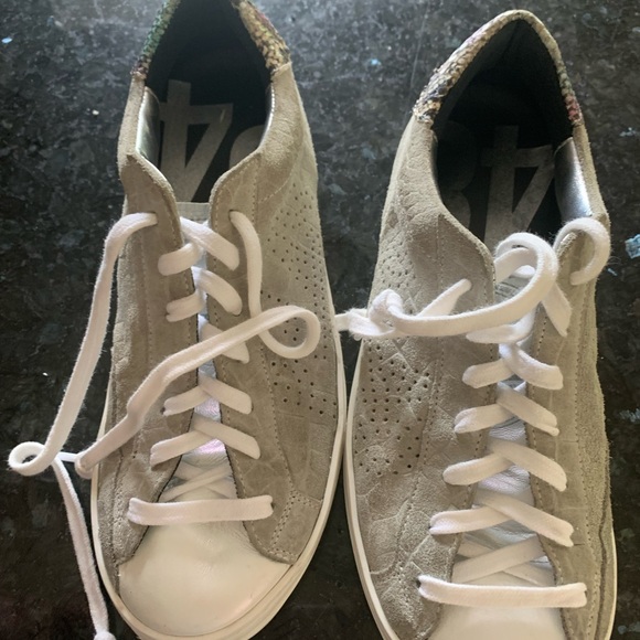 P448 size 39 - Picture 4 of 4